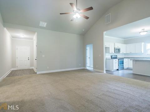 228 Dixon Cir, Williamson, GA 30292 photo 4