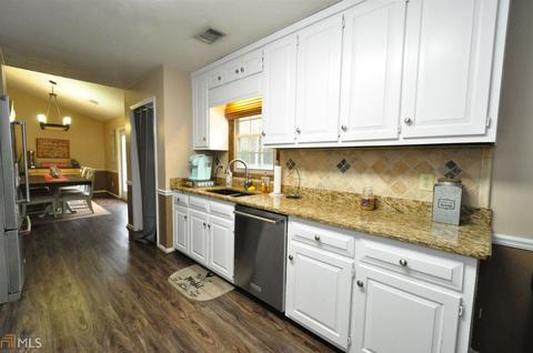145 Greenbriar Trl, Lagrange, GA 30240 photo 6