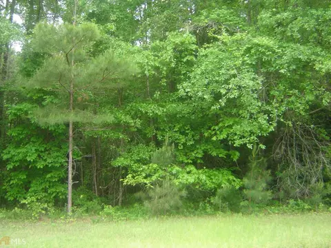 2001 Moores Mill Dr, Lanett, AL 36863 photo 3