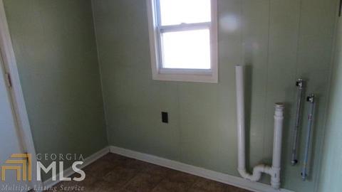 174 Mallory Dr, Lagrange, GA 30241 photo 9