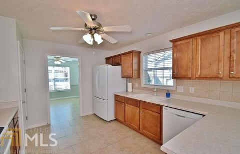 252 Memory Ln, Winder, GA 30680 photo 12