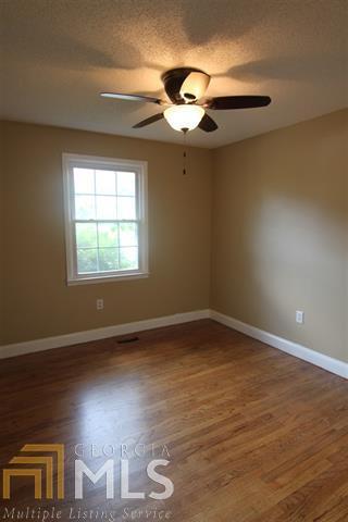 111 Hazel Dr, Warner Robins, GA 31088 photo 6