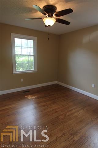111 Hazel Dr, Warner Robins, GA 31088 photo 5