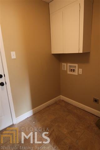 111 Hazel Dr, Warner Robins, GA 31088 photo 9