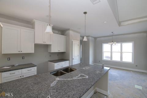 427 Lago Ct, Lagrange, GA 30241 photo 4