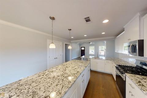 540 Lago Ct, Lagrange, GA 30241 photo 6