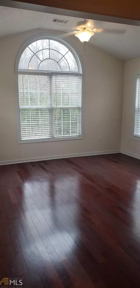 403 Creekside Dr, Lagrange, GA 30240 photo 4