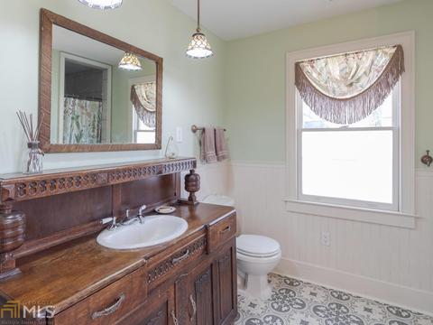 78 E Broad, Newnan, GA 30263 photo 23