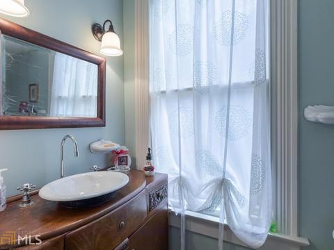 78 E Broad, Newnan, GA 30263 photo 18