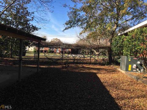 210 E Peter St, Cochran, GA 31014 photo 3