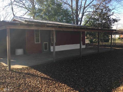 210 E Peter St, Cochran, GA 31014 photo 2