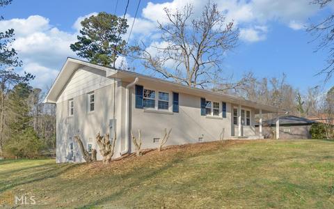 1132 Skyline Dr, Toccoa, GA 30577 photo 2