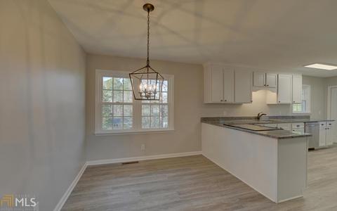 1132 Skyline Dr, Toccoa, GA 30577 photo 9