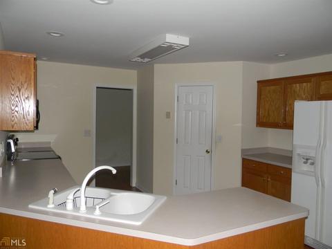 200 Camerons Way, Covington, GA 30016 photo 3
