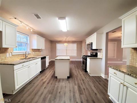 141 Emerald Ln, Hampton, GA 30228 photo 9
