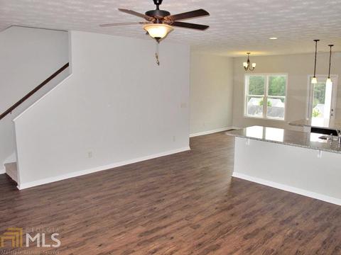 305 N Pointe Dr, Lagrange, GA 30241 photo 3