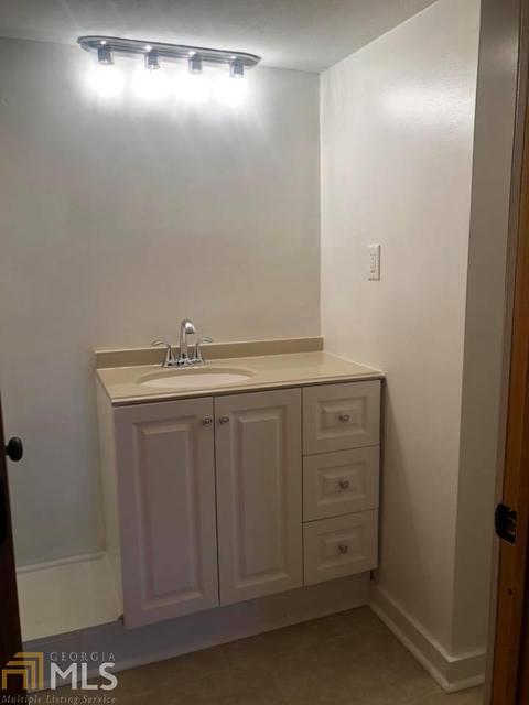 699 Long Cir, Toccoa, GA 30577 photo 9
