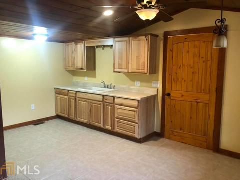 699 Long Cir, Toccoa, GA 30577 photo 22
