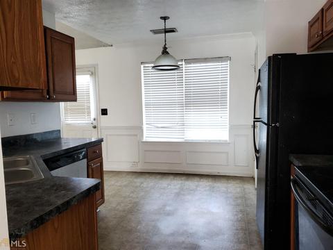 6473 E Meyer Dr, Morrow, GA 30260 photo 9