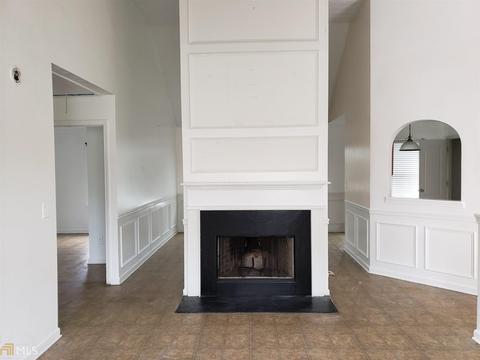 6473 E Meyer Dr, Morrow, GA 30260 photo 4