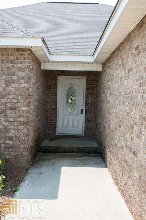 142 Amber Dr, Byron, GA 31008 photo 2