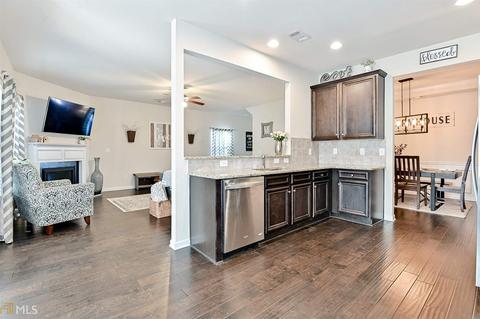 703 Flag St, Canton, GA 30114 photo 6