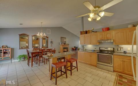 415 Oak Dr, Toccoa, GA 30577 photo 16