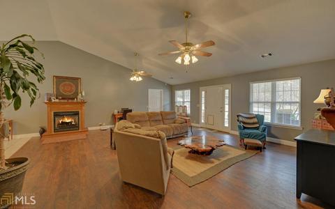 415 Oak Dr, Toccoa, GA 30577 photo 7
