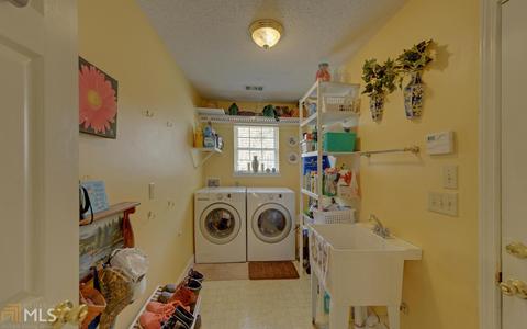 415 Oak Dr, Toccoa, GA 30577 photo 17