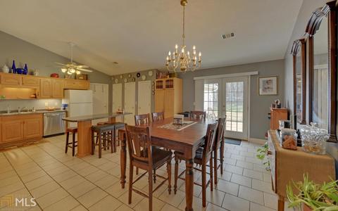 415 Oak Dr, Toccoa, GA 30577 photo 11