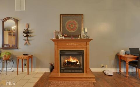 415 Oak Dr, Toccoa, GA 30577 photo 9