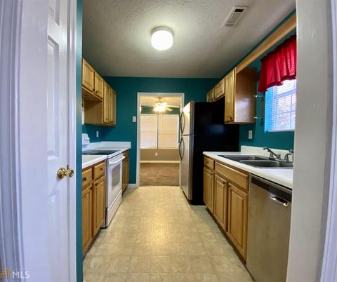 114 Live Oak Dr, Mcdonough, GA 30252 photo 8
