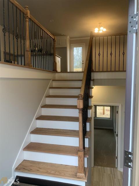 120 Mcarthur St, Commerce, GA 30529 photo 3