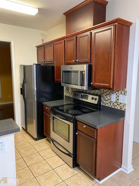 1868 Central Park Loop, Morrow, GA 30260 photo 9