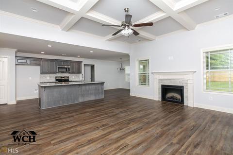 305 Gibson Cir, Perry, GA 31069 photo 6