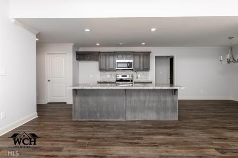 305 Gibson Cir, Perry, GA 31069 photo 9