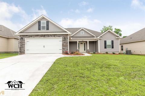 305 Gibson Cir, Perry, GA 31069 photo 1