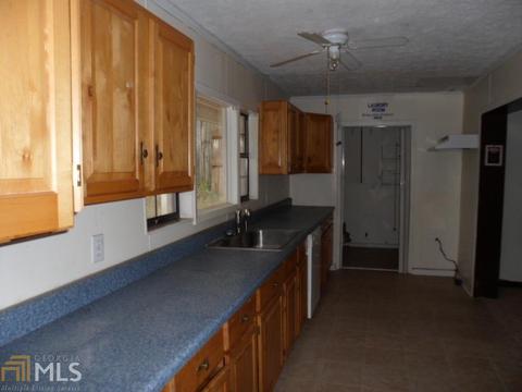 934 E Tugalo St, Toccoa, GA 30577 photo 9