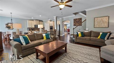 2933 Dobbs Ct, Buford, GA 30519 photo 4