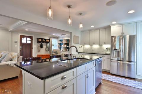 2832 Georgian Dr, Chamblee, GA 30341 photo 17