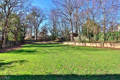 2832 Georgian Dr, Chamblee, GA 30341 photo 5