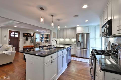 2832 Georgian Dr, Chamblee, GA 30341 photo 20
