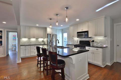 2832 Georgian Dr, Chamblee, GA 30341 photo 21