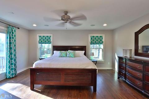 2832 Georgian Dr, Chamblee, GA 30341 photo 25