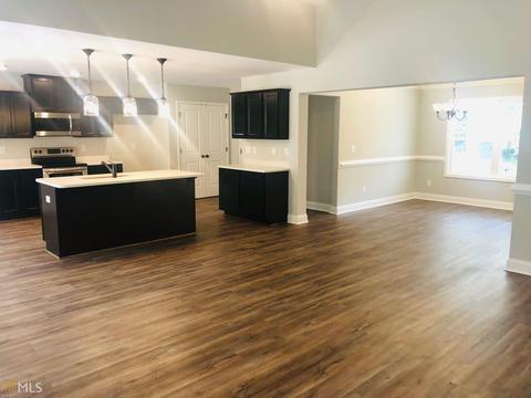237 Cole Forest Blvd, Barnesville, GA 30204 photo 3