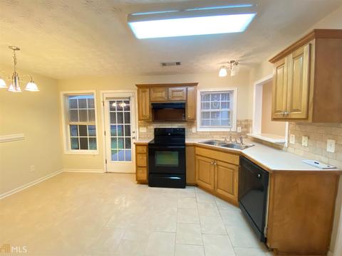 90 Meadow Overlook Dr, Covington, GA 30016 photo 10