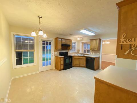 90 Meadow Overlook Dr, Covington, GA 30016 photo 9