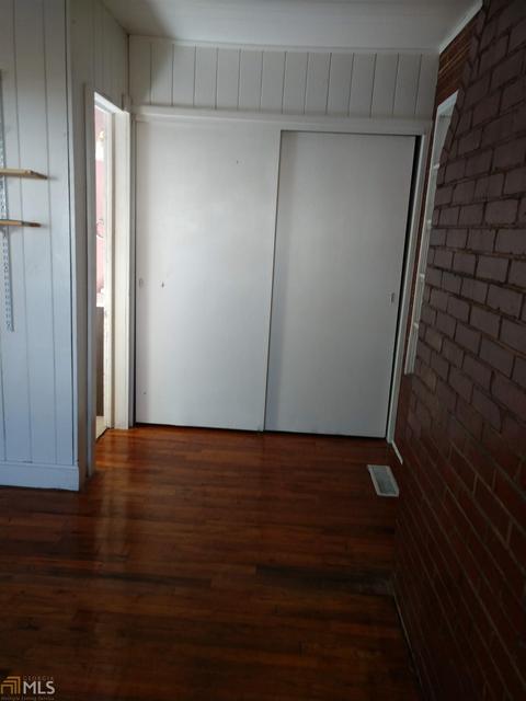 439 Forsyth St, Barnesville, GA 30204 photo 4
