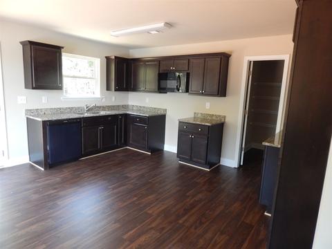 148 Heather Ln, Commerce, GA 30529 photo 4