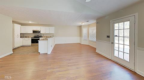 40 Cheyenne Dr, Covington, GA 30016 photo 3